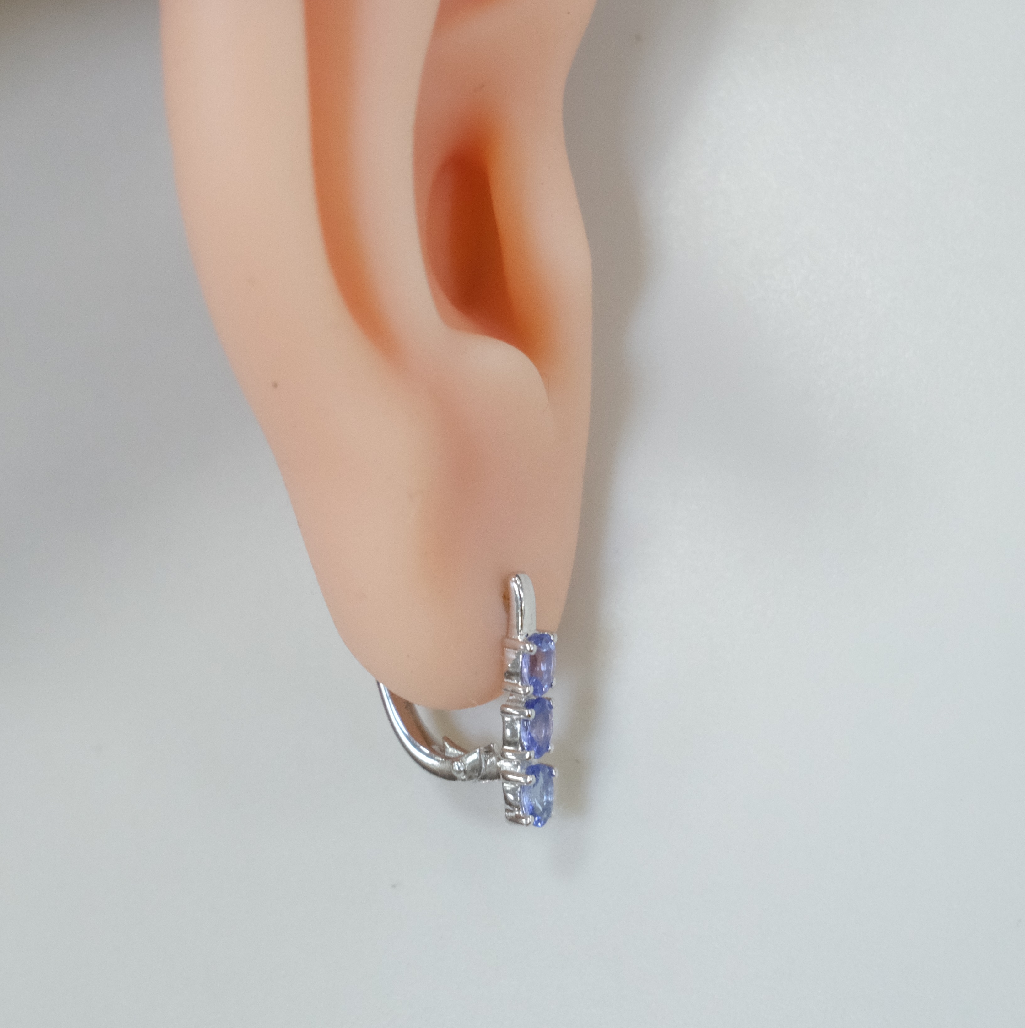 Серебряные серьги с танзанитами